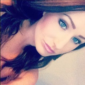 Meet your Posher, Cara